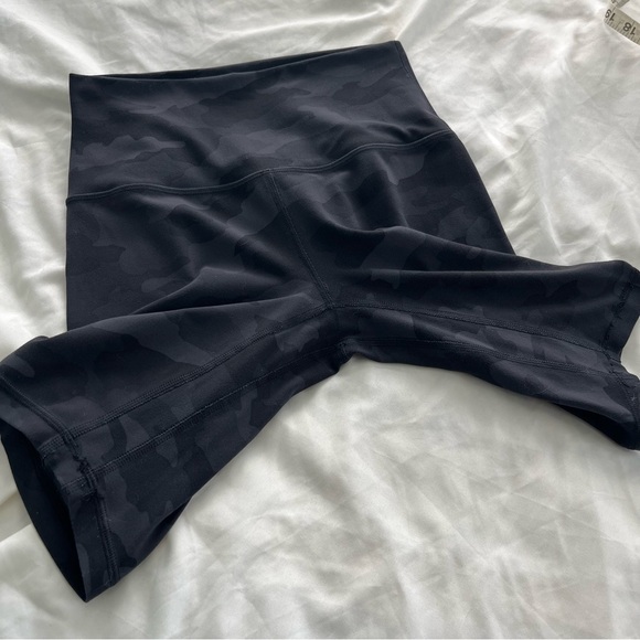 Lululemon Wunder Train High Rise Short 8" Camo Deep Coal - Picture 7 of 9